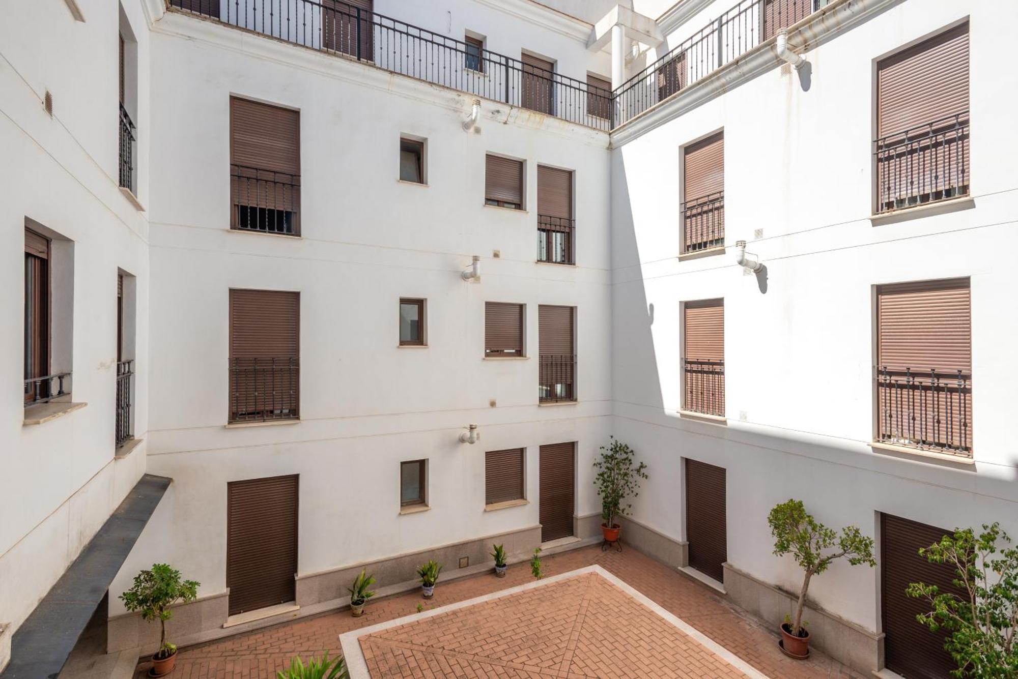 First Floor Close Macarena Church Sevilla Exteriör bild